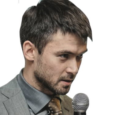 Денис Травин