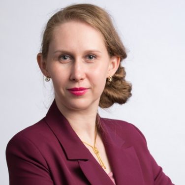 Арина Довженко