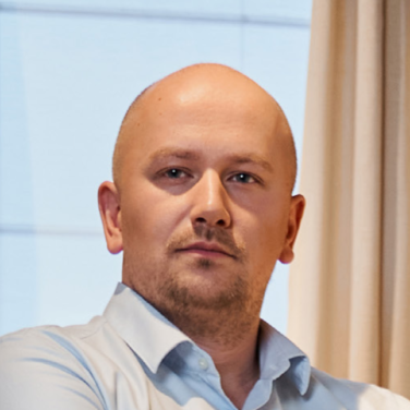 Денис Лебедев