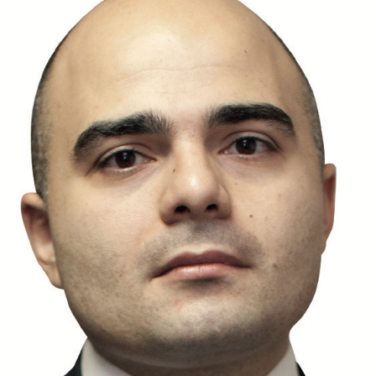 Артем Карапетов